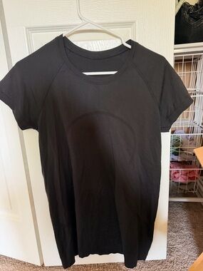 Lullemon swiftly top